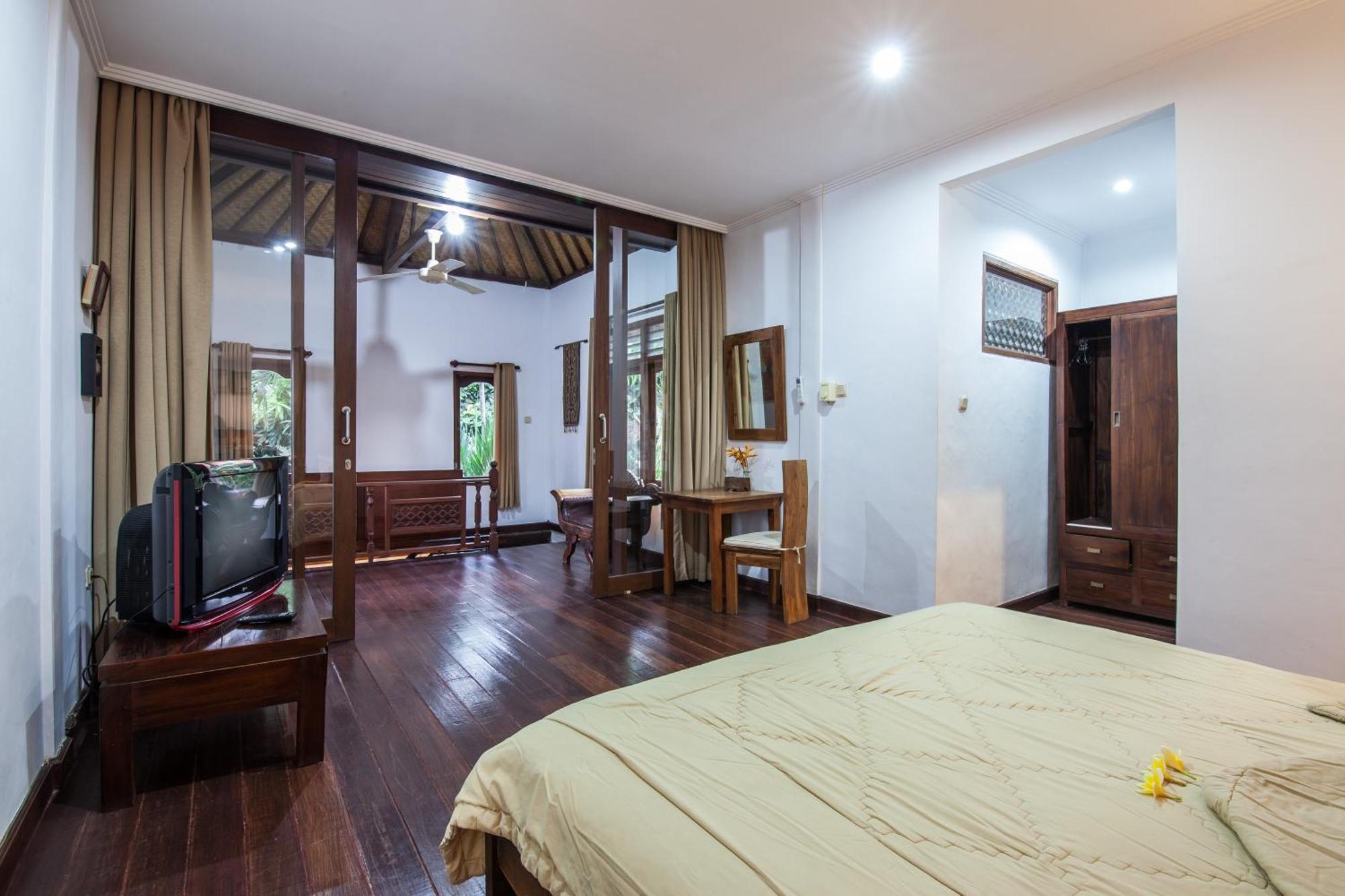 2-bedroom Garden Legian Villa, 5min Walk To Double Six